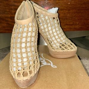 Christian Louboutin Coussin 38.5